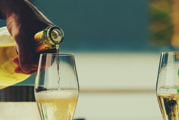 Фотография к новости: Алкогольге тәуелді адамдардың миында қандай ауытқулық бар?