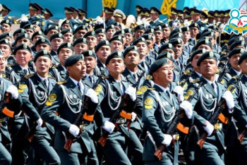 Фотография к новости: Жеңістің 80 жылдығы: Әскерилер парадқа қызу дайындалып жатыр