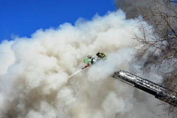 Фотография к новости: Мармаристе қонақүй өртеніп,  6 адам зардап шекті