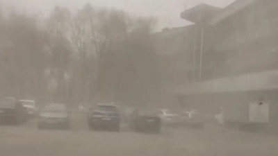 Алматыны шаңды дауыл басып қалды