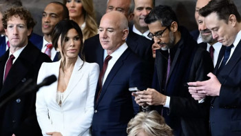 Фотография к новости: Трамптың жаңа жарлығы миллиардерлерді де күйретті