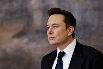 Фотография к новости: Еуропалық одақ Илон Масктің әлеуметтік желісіне млрд доллар айыппұл салмақшы