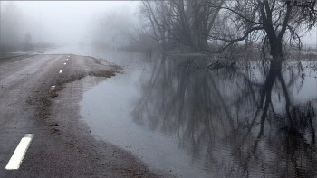 Фотография к новости: Су тасқыны: Ақмолада көлікті ағыс алып кетіп, жүргізуші қаза тапты