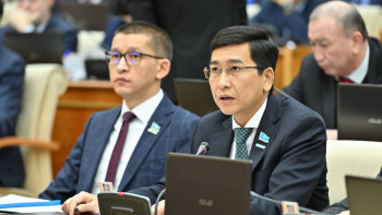 Фотография к новости: Қосымша құн салығы кімдерге қосылмайды? – Аймағамбетов мәлімдеме жасады