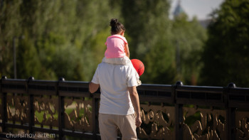 Фотография к новости: Қанша уақыт қалды: енді әйелдер "декретке миллионмен" шыға алмайды