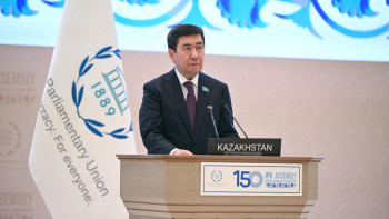 Фотография к новости: Қазақстан 140 елдің парламентшілерімен реформалар тәжірибесімен бөлісті