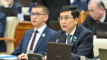 Фотография к новости: Асхат Аймағамбетов халыққа ұнамды ұсыныс айтты