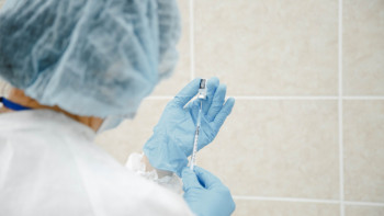 Фотография к новости: Алматыда АПВ-ға қарсы екпе алған қыздардың саны артты