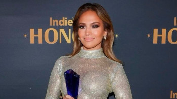 Фотография к новости: Астанаға келетін Дженнифер Лопес қанша пайда табады?