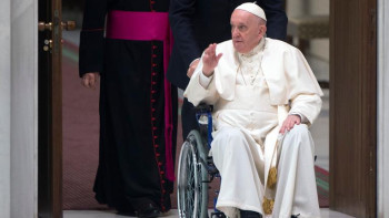 Фотография к новости: Көптен көрінбеген Рим Папасы алғаш рет Ватиканда көпшілік алдына шықты