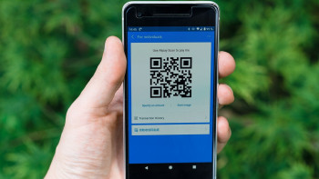 Фотография к новости: Саудагерлердің QR төлемді алмай, қолма-қол ақша талап етуі заңды ма