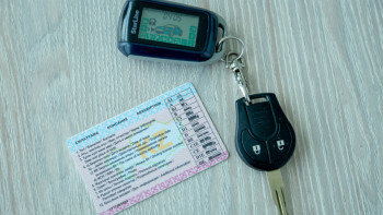 Фотография к новости: Жүргізуші куәлігін 10 сәуірге дейін ауыстыру керек пе?