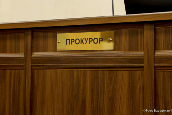 Жеті жыл бойы алимент төлемеген 5 баланың анасы қарызын үйімен өтеді