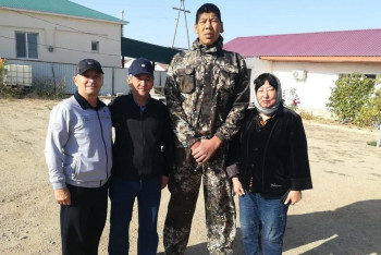 Фотография к новости: Көліктің моторын көтеріп, 3 адамның жұмысын істейтін алып арманын айтты