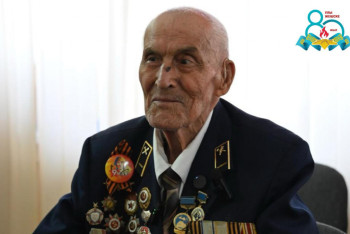 Фотография к новости: Қарағандыда Ұлы Отан соғысы ардагерінің 100 жылдық мерейтойы өтті