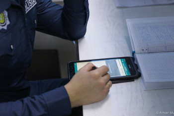 Фотография к новости: Алаяқтыққа барған полиция қызметкері 15 млн теңге айыппұл төлейді