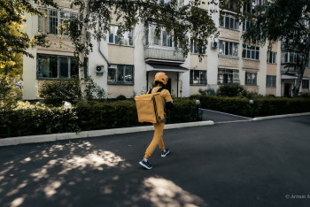 Фотография к новости: Таксистер мен курьерлер де салық төлей ме?