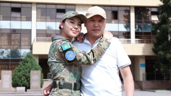 Фотография к новости: Қазақстанның сарбаз қыздары Голан жоталарына жол тартты