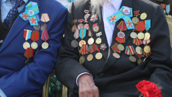 Фотография к новости: Cоғыс ардагерлеріне 5 млн теңгеден берілді