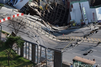 Фотография к новости: Салынып жатқан метро опырылып түсті