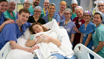 Фотография к новости: "Бұрын-соңды болмаған". Трансплантацияланған жатырдан бала дүниеге келді