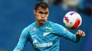 Фотография к новости: Қазақ футболшысы қосалқы құрамда отырып 146 млн тапты