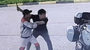 Фотография к новости: Жанармай бекетінде шетелден келген мотоциклшіні пышақтап кетті