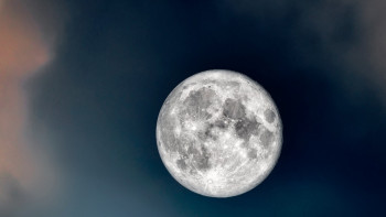 Фотография к новости: Айдың арғы бетіндегі су мөлшері ғалымдарды таңғалдырды