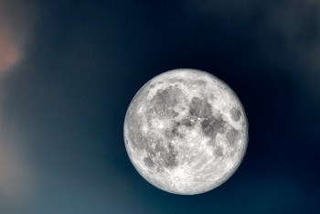 Фотография к новости: Айдың арғы бетіндегі су мөлшері ғалымдарды таңғалдырды