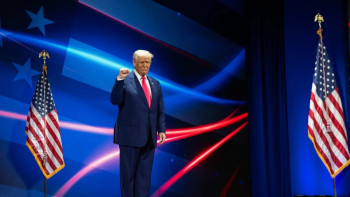 Фотография к новости: Трамп сауда соғысынан пайда тауып жатыр ма?