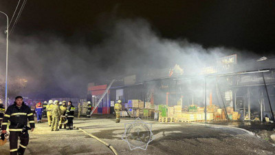 Алматыда құрылыс материалдары дүкені өртенді