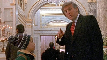 Фотография к новости: "Үйде жалғыз қалғанда-2": фильм режиссері Трамп түскен эпизодты қиып тастағысы келеді