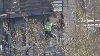 Фотография к новости: Полицейлер шығысқазақстандық тұрғынды аман алып қалған