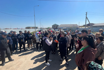 Фотография к новости: Атыраудағы бүтін ықшам ауданға бір мектеп бұйырмаған