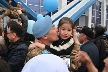 Фотография к новости: Семейде бітімгерлерді қарсы алды