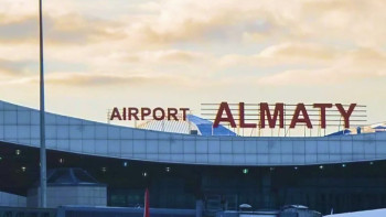 Фотография к новости: Алматы әуежайында жасөспірімнің қалжыңы рейстің кешігуіне себеп болды