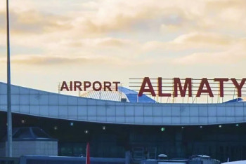 Фотография к новости: Алматы әуежайында жасөспірімнің қалжыңы рейстің кешігуіне себеп болды