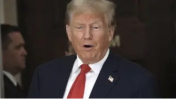 Фотография к новости: Трамп баж салығын енгізуді тоқтатты