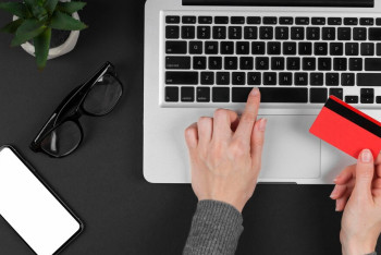 Фотография к новости: Алаяқтар 54 жастағы мұғалімді 9 миллион теңгеге қарызға батырды