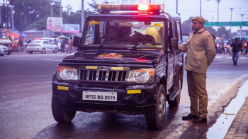 Фотография к новости: Үндістанда лаңкестік шабуылдан 27 адам қаза тапты
