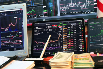 Уолл-стриттегі құлдыраудан кейін жаһандық акциялардың жағдайы қандай?