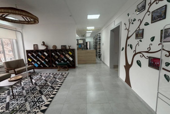 Фотография к новости: Тойбастарға кітап беруді әдетке айналдырған жөн – Елдос Түйте