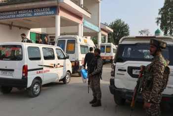 Фотография к новости: Қарулы адамдар туристерге оқ жаудырып, 20-дан астам адам қаза тапты