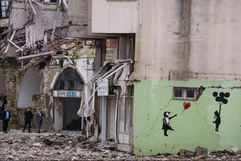 Өзбекстан азаматы Түркияда жер сілкінісі кезінде үрейден көз жұмды