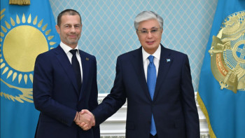 Фотография к новости: Мемлекет басшысы UEFA президентін қабылдады