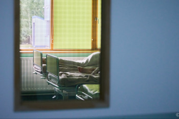 Оқушы мектепте пышақпен шабуыл жасап, жеті адамды жаралады