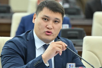 Фотография к новости: Берденовтің жағдайы қалай? – министр жауап берді