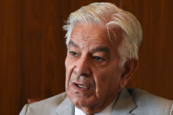 Фотография к новости: Пәкістан Қорғаныс министрі Үндістанмен қақтығыстың одан әрі өршуі мүмкін екенін айтты