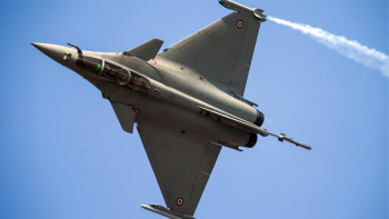 Фотография к новости: Үндістан Франциямен 7,4 млрд долларлық Rafale жойғыштарын сатып алу туралы келісім жасады