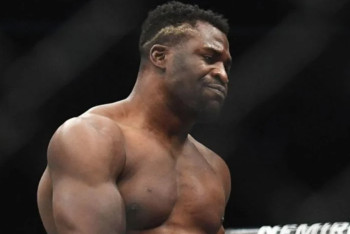 Фотография к новости: UFC-дің бұрынғы чемпионы 17 жастағы қызды мотоциклмен қағып кетті